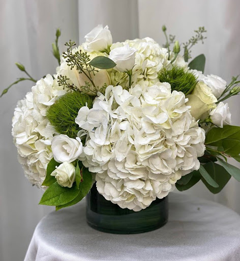 Florist «Ultima Florals», reviews and photos, 81-02 37th Ave, Jackson Heights, NY 11372, USA