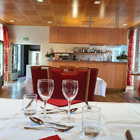 Atmosphère du Restaurant Club de la Planchette à Levallois-Perret - n°1