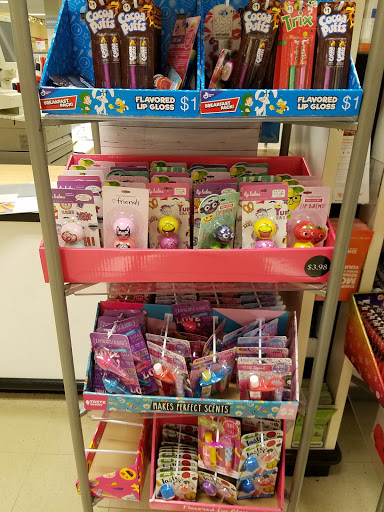 Shopping Mall «Indian Mound Mall», reviews and photos, 771 S 30th St, Heath, OH 43056, USA