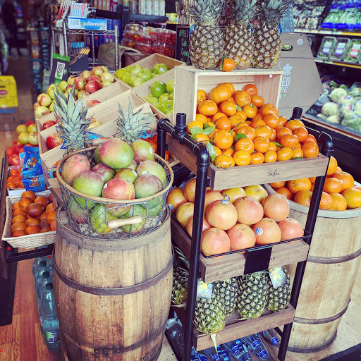 Gourmet Grocery Store «Garden Gourmet Market», reviews and photos, 1130 N Ashland Ave, Chicago, IL 60622, USA