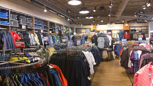 Sportswear Store «Columbia Sportswear Outlet Store at Prime Outlets Grove City», reviews and photos, 1911 Leesburg Grove City Rd #445, Grove City, PA 16127, USA