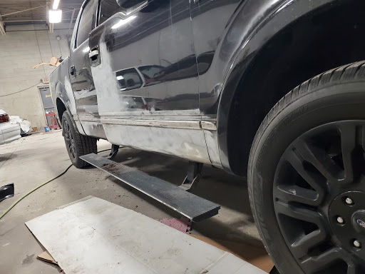 Auto Body Shop «Maaco Collision Repair & Auto Painting», reviews and photos, 28460 Groesbeck Hwy, Roseville, MI 48066, USA