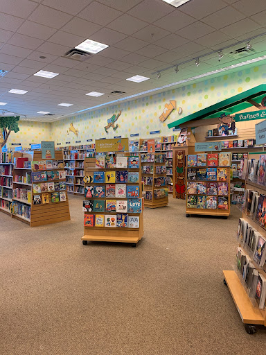 Book Store «Barnes & Noble Booksellers Palms Crossing», reviews and photos, 3300 W Frontage Rd #1100, McAllen, TX 78501, USA