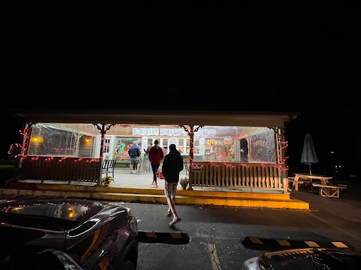 Ice Cream Shop «Country Whip Inc», reviews and photos, 1173 Main St, Acushnet, MA 02743, USA