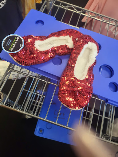 Sportswear Store «Kansas Sampler Topeka», reviews and photos, 5918 SW 21st St, Topeka, KS 66604, USA