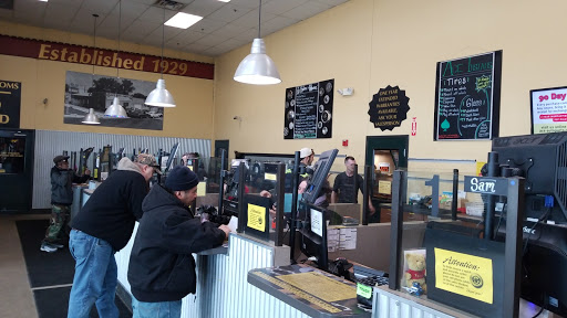 Used Auto Parts Store «Ace Auto Parts», reviews and photos, 754 Rice St, St Paul, MN 55117, USA