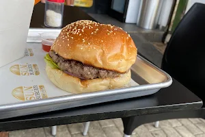 סאן בורגר אשדוד - sun burger image