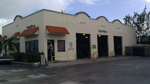 Auto Repair Shop «Skylake Auto Center LLC», reviews and photos, 18499 NE 19th Ave, North Miami Beach, FL 33179, USA