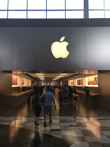 Computer Store «Apple Brandon», reviews and photos, 459 Brandon Town Center Dr, Brandon, FL 33511, USA