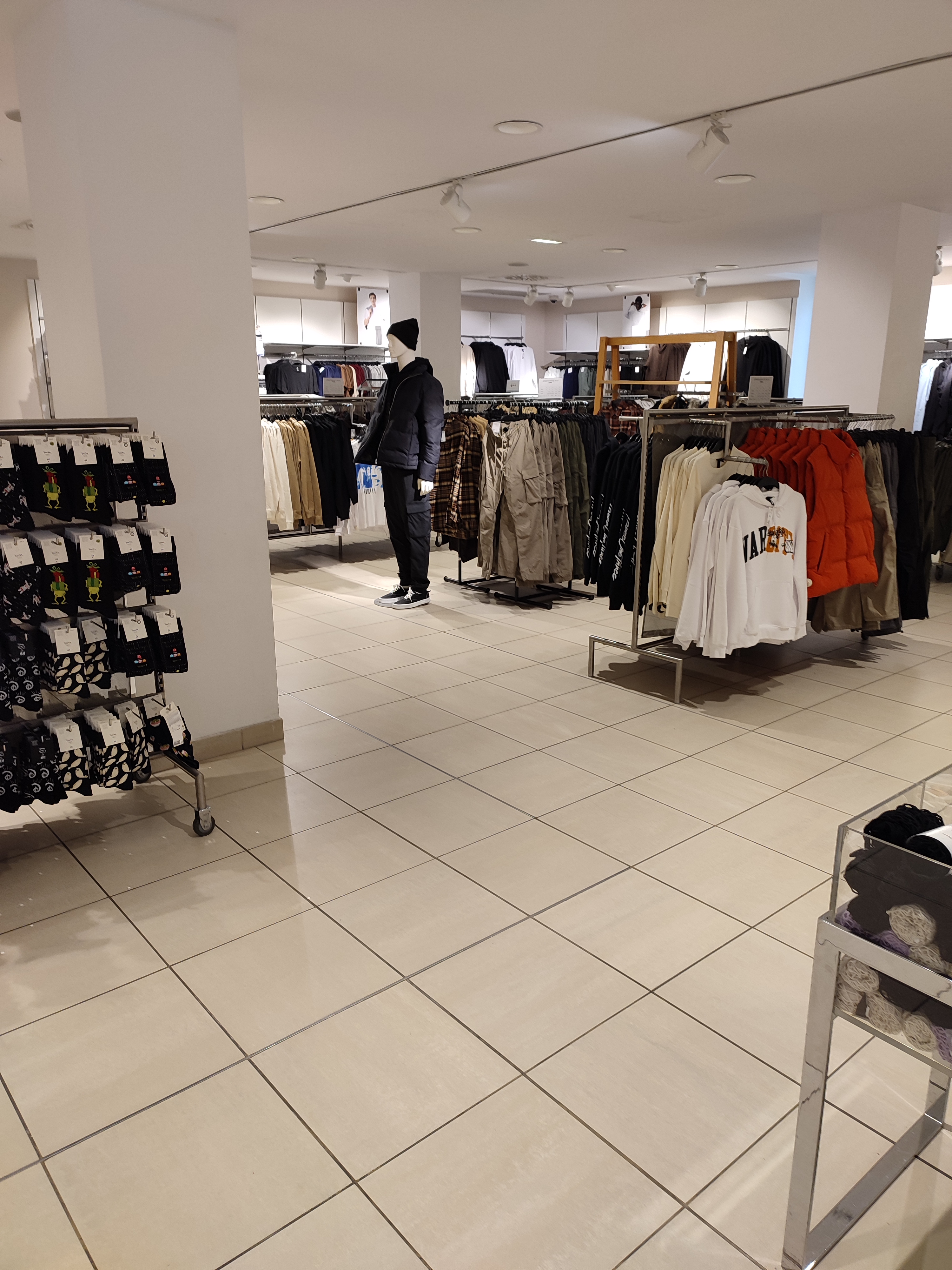 Photo n° 2 de l'avis de ouzé.e fait le 21/11/2023 à 17:31