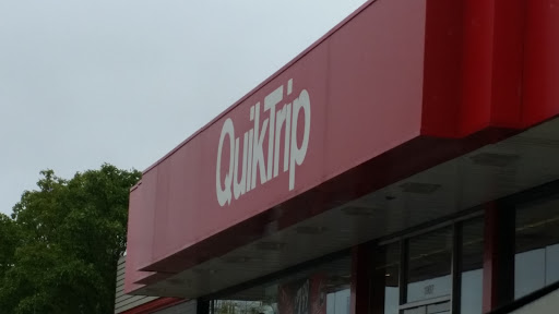Gas Station «QuikTrip», reviews and photos, 1907 Hawkins Rd, Fenton, MO 63026, USA