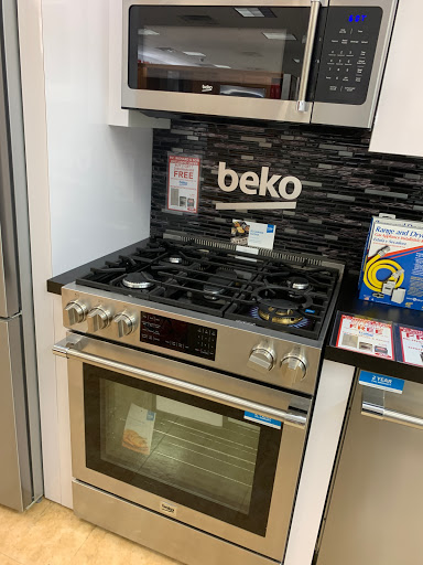 Appliance Store «P.C. Richard & Son», reviews and photos, 42-99 Francis Lewis Blvd, Bayside, NY 11361, USA