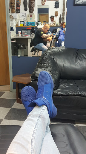 Tattoo Shop «Ink-N-Um Tattoo and Body Piercing», reviews and photos, 621 Burnham Ave, Calumet City, IL 60409, USA