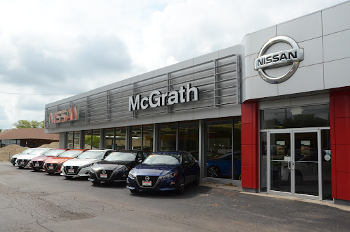 McGrath Nissan, 945 E Chicago St, Elgin, IL 60120, USA, 