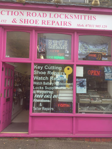 Junction road locksmith and Shoe repair