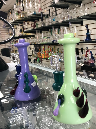 Tobacco Shop «VIshions Smoke Shop», reviews and photos, 3185 Midway Dr, San Diego, CA 92110, USA