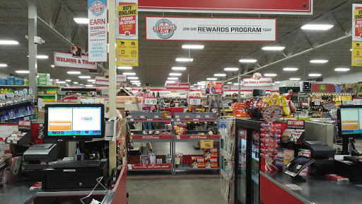 Home Improvement Store «Tractor Supply Co.», reviews and photos, 6885 US-322, Franklin, PA 16323, USA