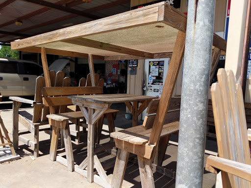 Tire Shop «A.W. Davis Tire & Auto Center», reviews and photos, 403 S Brooks St, Brazoria, TX 77422, USA