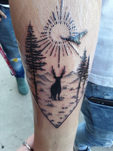 Body Piercing Shop «Scarlets Web Tattoo Boutique», reviews and photos, 6330 Spencer Hwy, Pasadena, TX 77505, USA