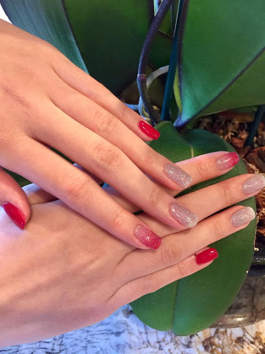 Tammy's Nails ($5 Off Pedicure, 20% Off Lash Extention)