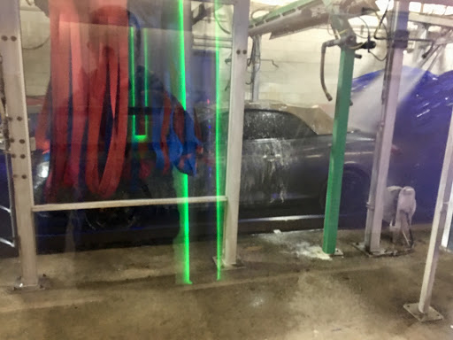 Car Wash «White Glove Car Wash & Detailing», reviews and photos, 1415 W Shakespeare Ave, Chicago, IL 60614, USA