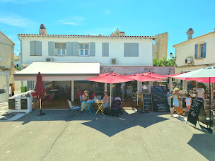 Photo n°3 de Resto Clacier ⁹Osud à Saintes-Maries-de-la-Mer ()