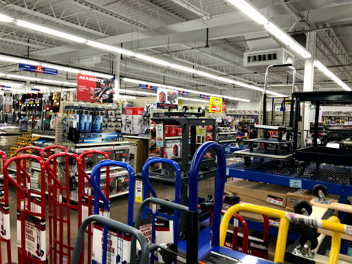Hardware Store «Harbor Freight Tools», reviews and photos, 22330 S Sterling Blvd STE 101, Sterling, VA 20164, USA