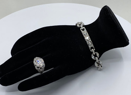 Jewelry Buyer «Sheldon Jewelers», reviews and photos, 371 Worcester Rd, Framingham, MA 01701, USA