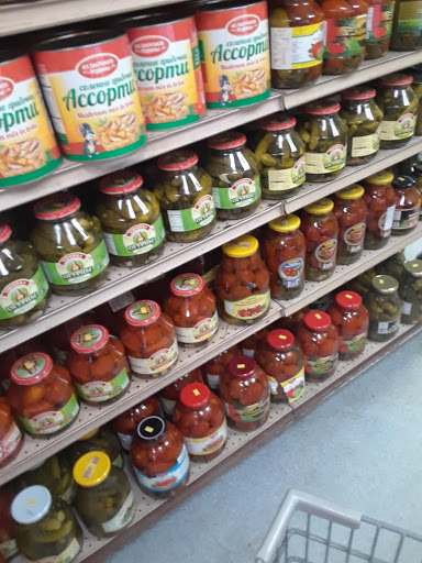 Grocery Store «Good Neighbor Store», reviews and photos, 4107 SE 82nd Ave, Portland, OR 97266, USA