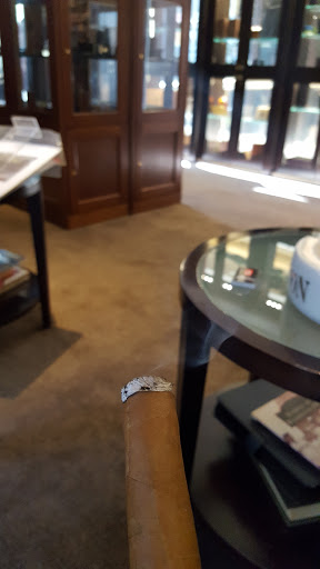 Cigar Shop «W. Curtis Draper Tobacconist», reviews and photos, 699 15th St NW, Washington, DC 20005, USA