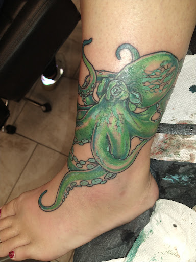 Tattoo Shop «Electric Dragonland», reviews and photos, 923 Mainstreet, Hopkins, MN 55343, USA