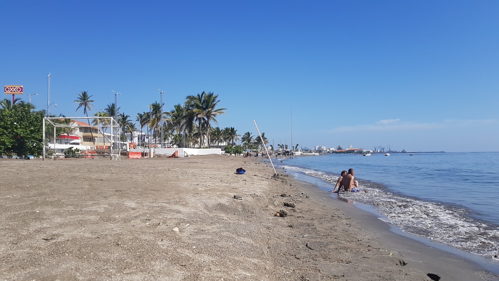 Fotografija Playa Marti z svetel pesek površino