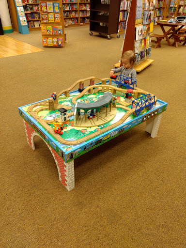 Book Store «Barnes & Noble», reviews and photos, 960 S Colorado Blvd, Glendale, CO 80246, USA