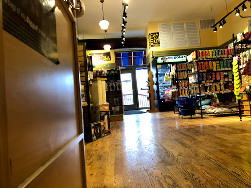 Pet Supply Store «Brookside Barkery & Bath», reviews and photos, 118 W 63rd St, Kansas City, MO 64113, USA