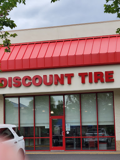 Tire Shop «Discount Tire Store - Vancouver, WA», reviews and photos, 8120 NE Vancouver Plaza Dr, Vancouver, WA 98662, USA