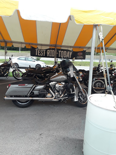 Harley-Davidson Dealer «Harley-Davidson Louisville», reviews and photos, 1700 Arthur St, Louisville, KY 40208, USA