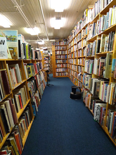 Book Store «J Michaels Books», reviews and photos, 160 E Broadway, Eugene, OR 97401, USA