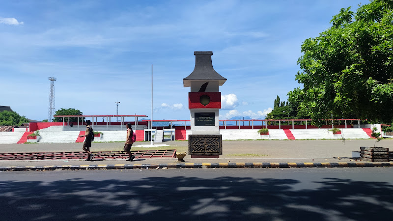 Bangunan Bersejarah di Nusa Tenggara Timur: Menyelami Keindahan Taman Renungan Bung Karno, Mbaru Gendang Lempe Traditional House, dan Lio Traditional Village