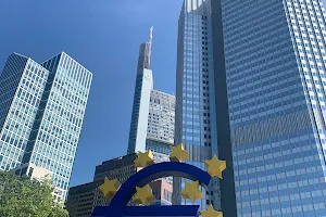 Euro Skulptur image