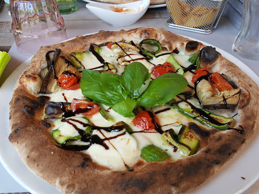 Oltrepizza in Cecina, Provincia di Livorno