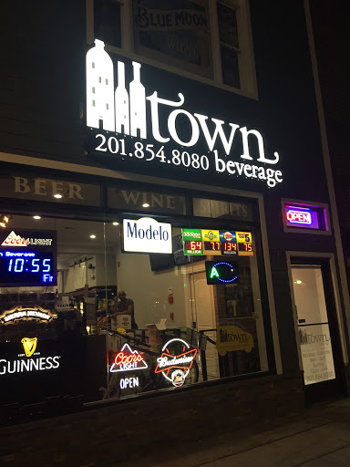 Town Beverage Liquor Store, 7804 Bergenline Ave, North Bergen, NJ 07047, USA, 