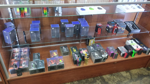 Tobacco Shop «Orlando Smoke Shop Fun Spot», reviews and photos, 5531 International Dr, Orlando, FL 32819, USA