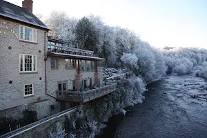 Charlton Arms Hotel image