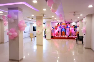 Hari Om Palace - Restaurant, Party Hall and Catering Service image