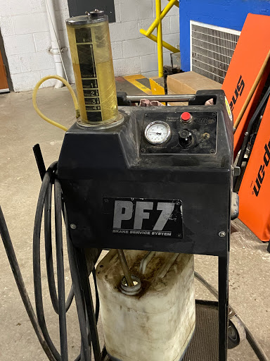 Auto Repair Shop «Brad Holtkamp Automotive Inc», reviews and photos, 907 E Washington St #101, Mt Pleasant, IA 52641, USA