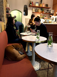 Atmosphère du Restaurant brunch Café Berry à Paris - n°16