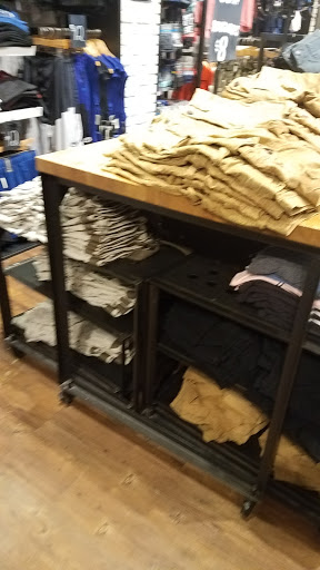 Clothing Store «Aéropostale», reviews and photos, 1500 Polaris Pkwy, Columbus, OH 43240, USA