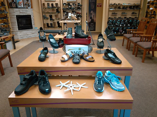 Shoe Store «Coastal Shoes», reviews and photos, 1317 NW U.S. 101, Lincoln City, OR 97367, USA