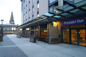 Broad Street Plaza image