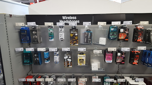 Office Supply Store «Staples», reviews and photos, 2120 SW 32nd Ave, Coral Gables, FL 33145, USA